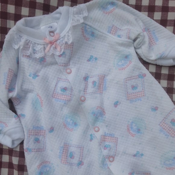🍀3/15 Baby Girl's Vintage 1980s Sleeper - Picture 3 of 6
